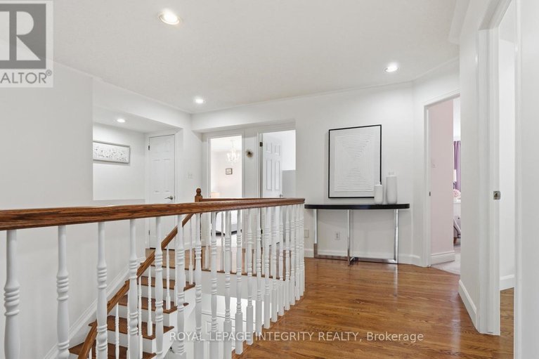 29430717/20-farmfield-crescent/emerald-meadowstrailwest/ottawa/ontario/K2M2S9_29