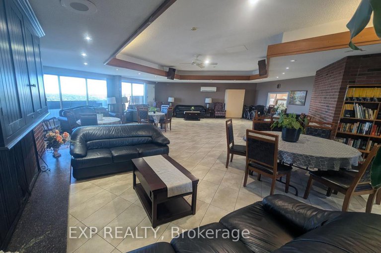 28890063/518-20-chesterton-drive/borden-farmstewart-farmcarleton-heightsparkwood-hills/ottawa/ontario/K2E6Z7_35