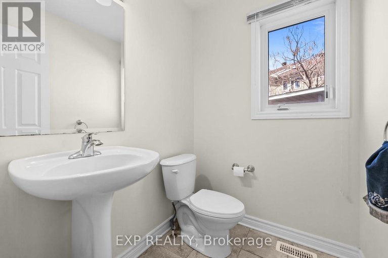 29660875/500-langelier-avenue/mer-bleuebradley-estatesanderson-park/ottawa/ontario/K1W0E9_6