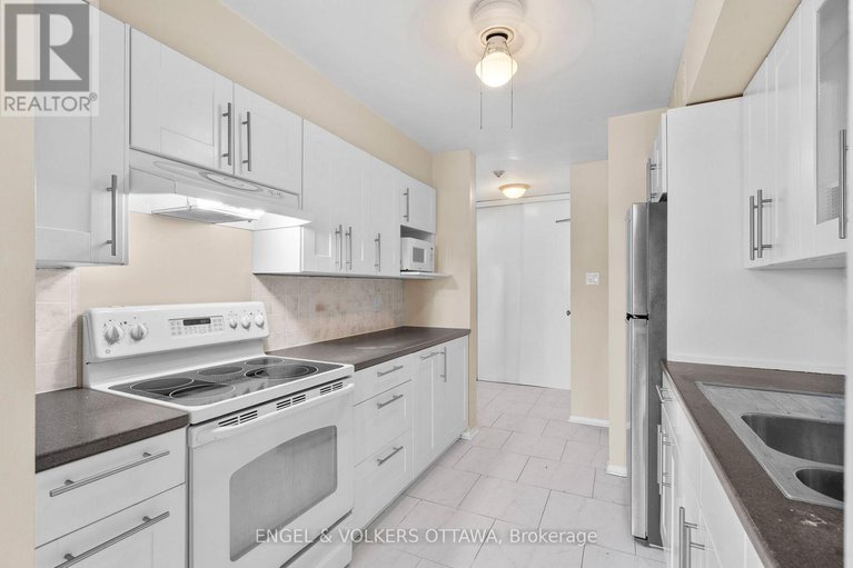 28773984/202-316-lorry-greenberg-drive/hunt-club-parkgreenboro/ottawa/ontario/K1T2P4_6