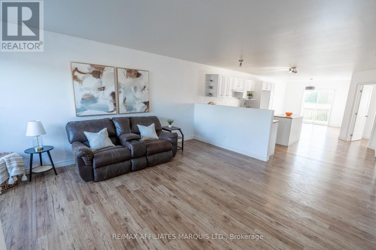 28777964/101-french-avenue/long-sault/south-stormont/ontario/K0C2P0_5