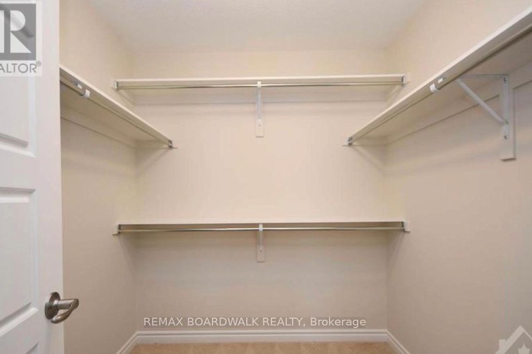 29433241/741-derreen-avenue/stittsville-north/ottawa/ontario/K2S2Y9_14