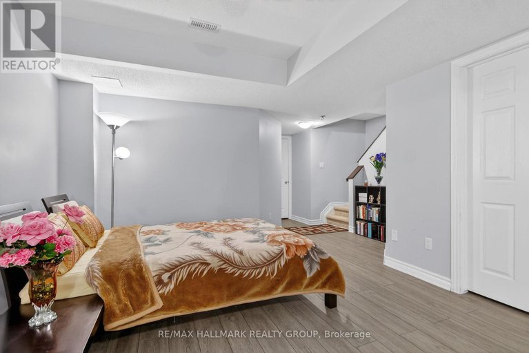 29406514/205-mancini-way/strandherd/ottawa/ontario/K2J5X4_41