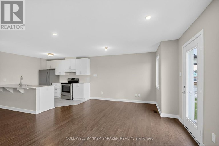 29143525/6323-perth-street/btwn-franktown-rd-fallowfield-rd/ottawa/ontario/K0A2Z0_16