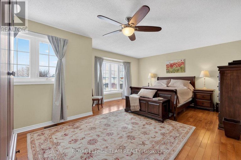 29494254/11-speers-crescent/bridlewood/ottawa/ontario/K2M1W1_22