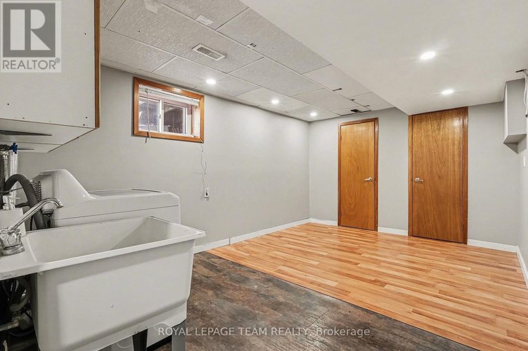 29627657/237-queen-west-street/chesterville/north-dundas/ontario/K0C1H0_24