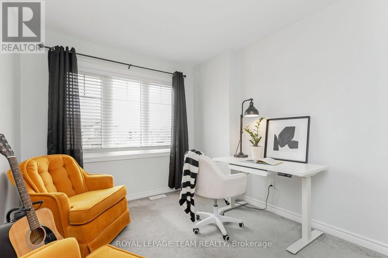 28283530/523-parade-drive/stittsville-south/ottawa/ontario/K2S0X8_30