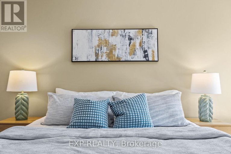 28595126/243-par-la-ville-circle/stittsville-north/ottawa/ontario/K2S0T6_31