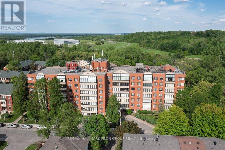 28518794/613-225-alvin-road/manor-park/ottawa/ontario/K1K4H6_1
