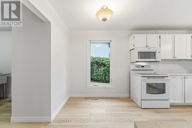 29601231/27-mcclure-crescent/katimavik/ottawa/ontario/K2L2H1_22