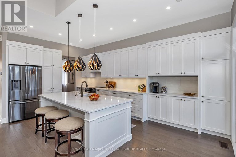 28413784/668-cobalt-street/clarencerockland-twp/clarence-rockland/ontario/K4K0L8_12