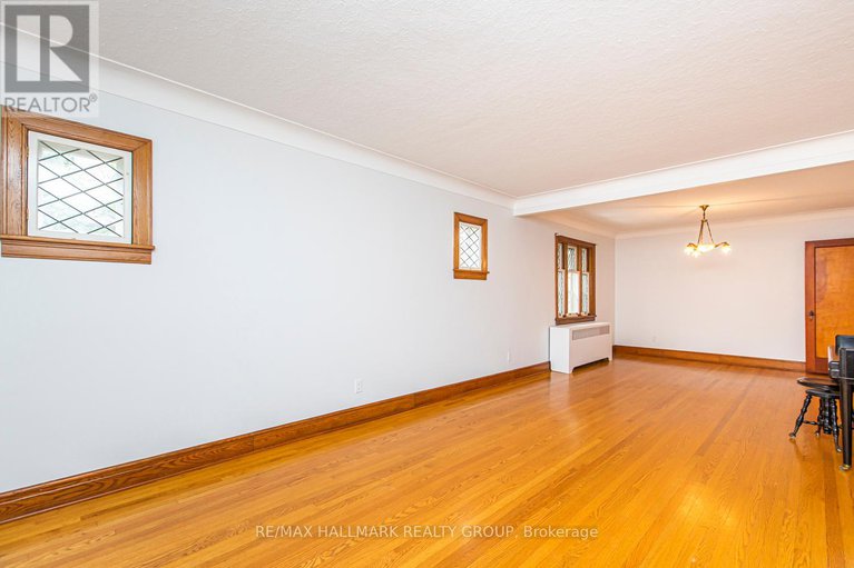 28495386/150-ruskin-street/civic-hospital/ottawa/ontario/K1Y4C1_8