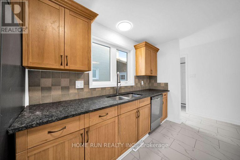 29410595/47-coolspring-crescent/borden-farmstewart-farmcarleton-heightsparkwood-hills/ottawa/ontario/K2E7M9_18