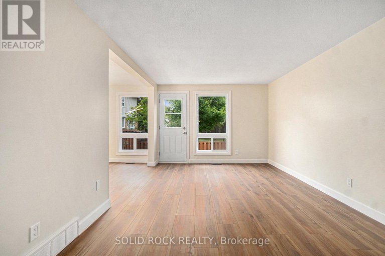 28504129/33-thistledown-court/pheasant-run/ottawa/ontario/K2J1N1_4
