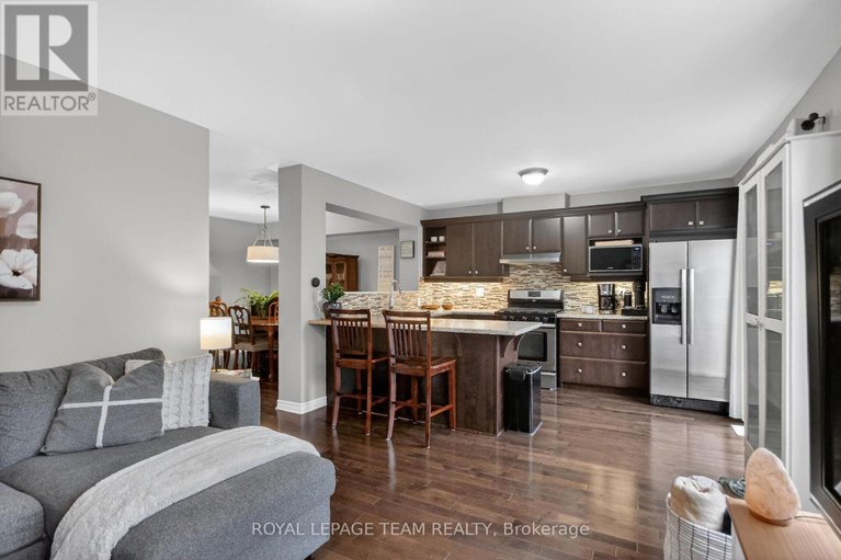 29613135/3117-burritts-rapids-place/half-moon-bay/ottawa/ontario/K2J0S7_8