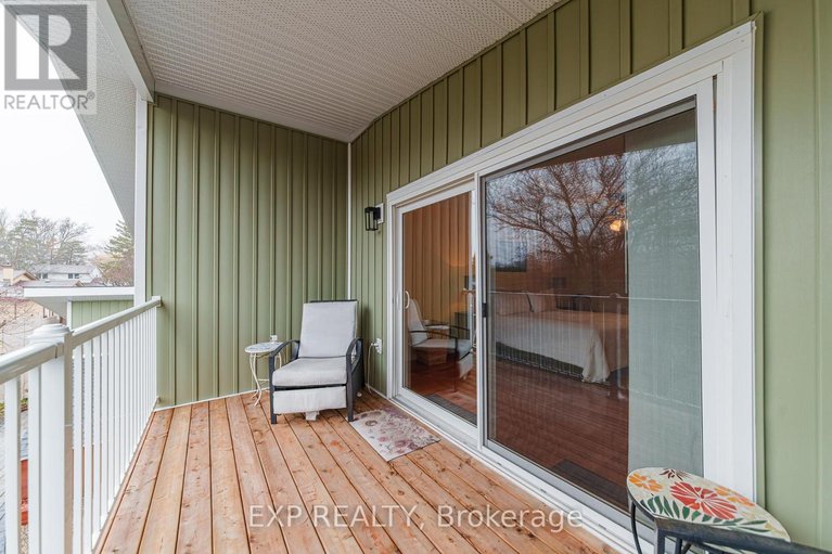 29624892/1592-apeldoorn-avenue/carleton-heights/ottawa/ontario/K2C1V5_31