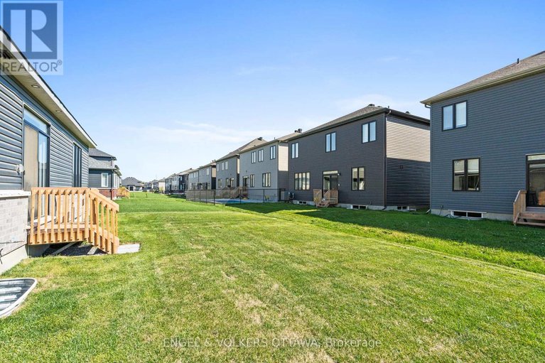 28326544/119-darleux-place/mahogany-community/ottawa/ontario/K4M0M7_36