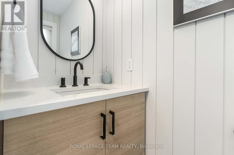 29397822/910-bolton-road/north-grenville-twp-kemptville-south/north-grenville/ontario/K0G1N0_22