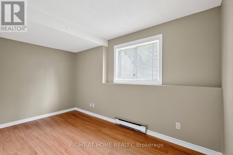 29169736/606-tanguay-court/katimavik/ottawa/ontario/K2L3X3_19