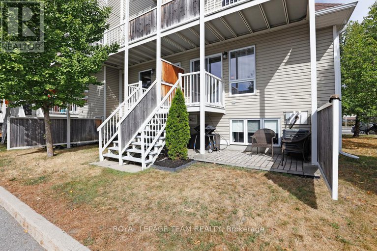 28754800/a-560-chapman-mills-drive/strandherd/ottawa/ontario/K2J3V2_36