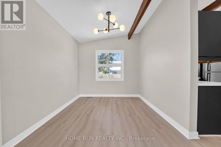 29436297/1259-meadowlands-drive-e/city-viewskylinefisher-heightsparkwood-hills/ottawa/ontario/K2E6K4_17