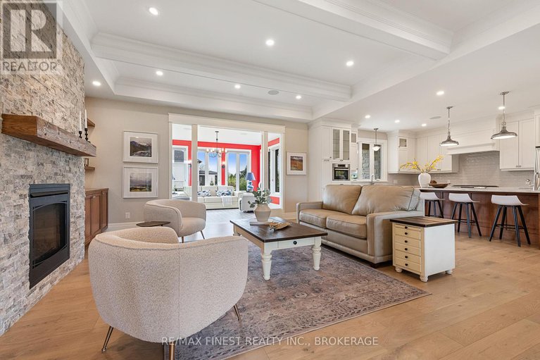 28393818/717-mcmanus-avenue/manotick-village-manotick-estates/ottawa/ontario/K4M0B2_8