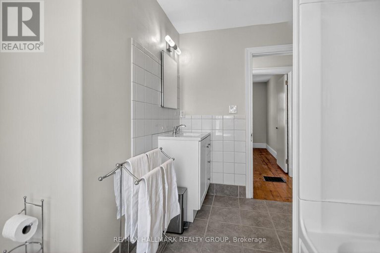 28983025/45-carleton-street/almonte/mississippi-mills/ontario/K0A1A0_37