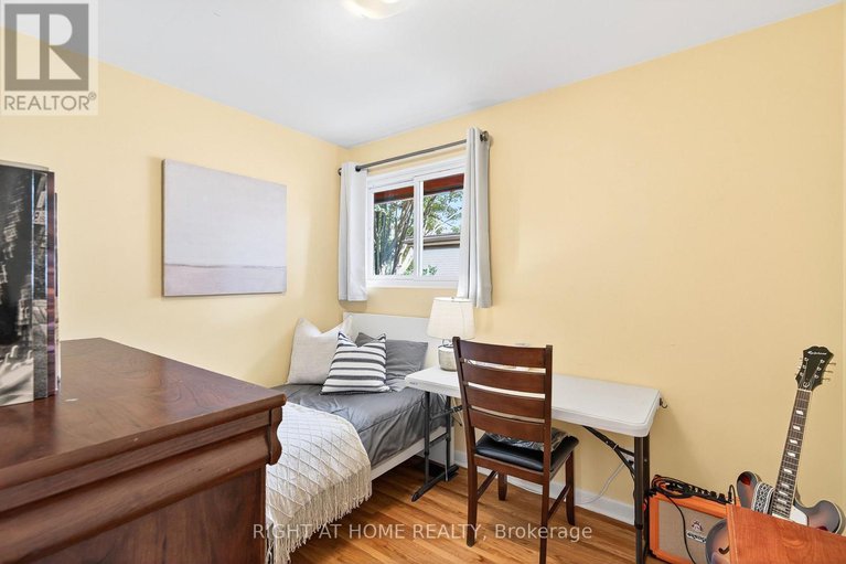 29114746/1153-adirondack-drive/kenson-park/ottawa/ontario/K2C2V2_26