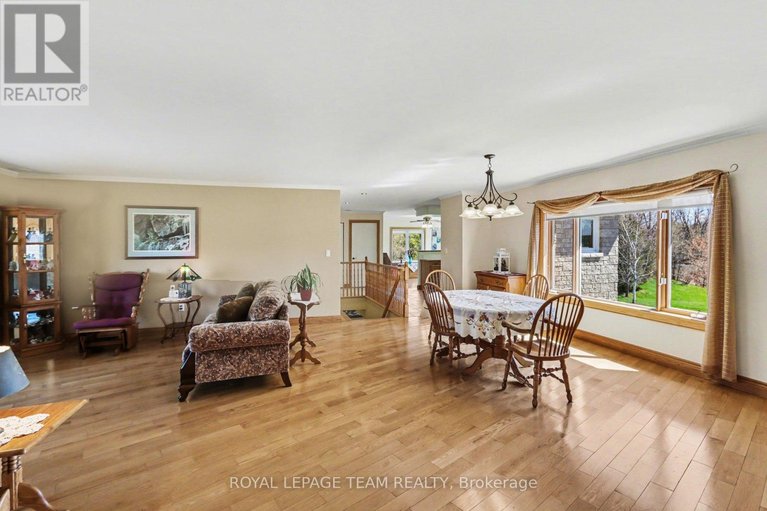 29659900/2370-county-18-road/kemptville/north-grenville/ontario/K0G1J0_9