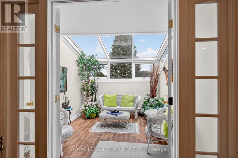 29045610/206-stratas-court/katimavik/ottawa/ontario/K2L3K5_16