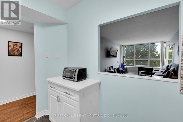 28928052/303-1500-riverside-drive/riverview-park/ottawa/ontario/K1G4J4_16