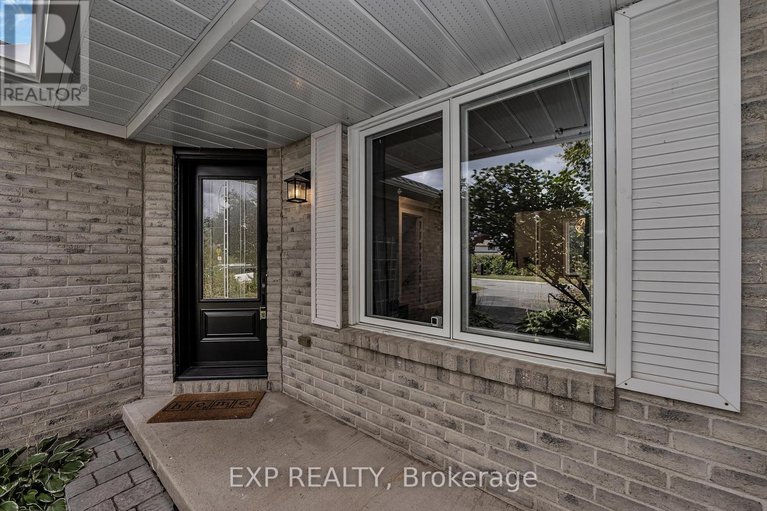 28837598/1943-longman-crescent/chateauneuf/ottawa/ontario/K1C5G8_5