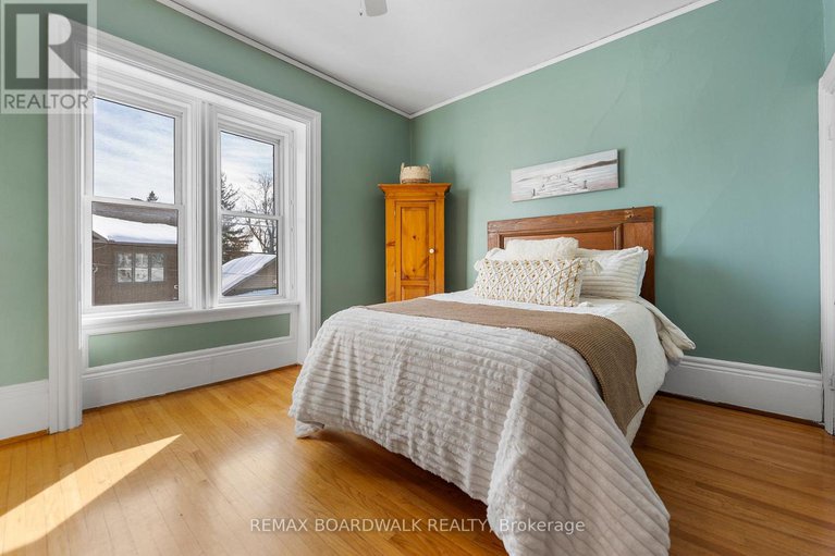 29405267/532-st-lawrence-street/winchester/north-dundas/ontario/K0C2K0_32