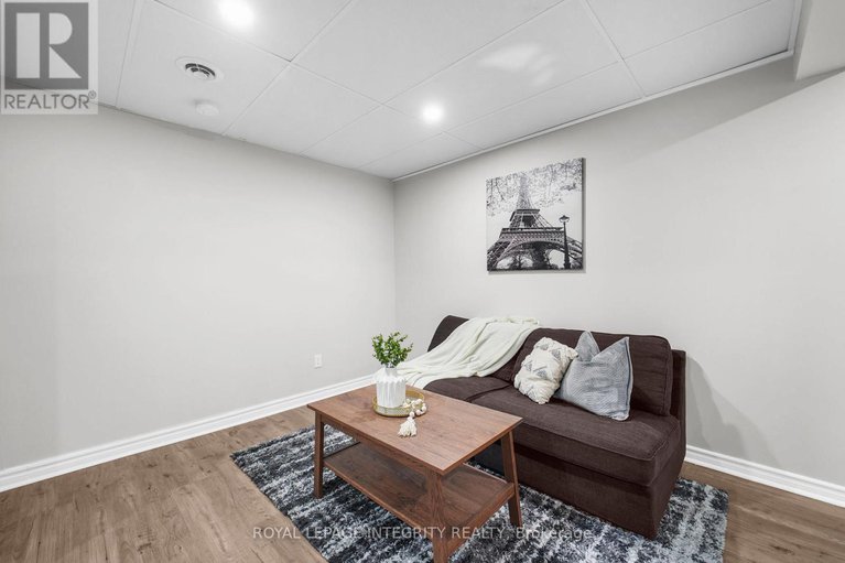 28586638/4463-shoreline-drive/riverside-southgloucester-glen/ottawa/ontario/K1V1R7_28