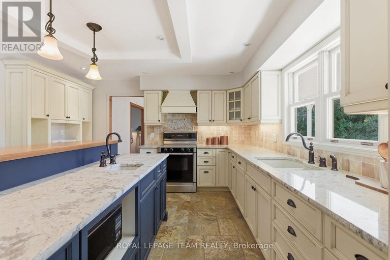 29036869/1102-cindy-hill-crescent/manotick-long-island-nicholls-island/ottawa/ontario/K4M1E8_15