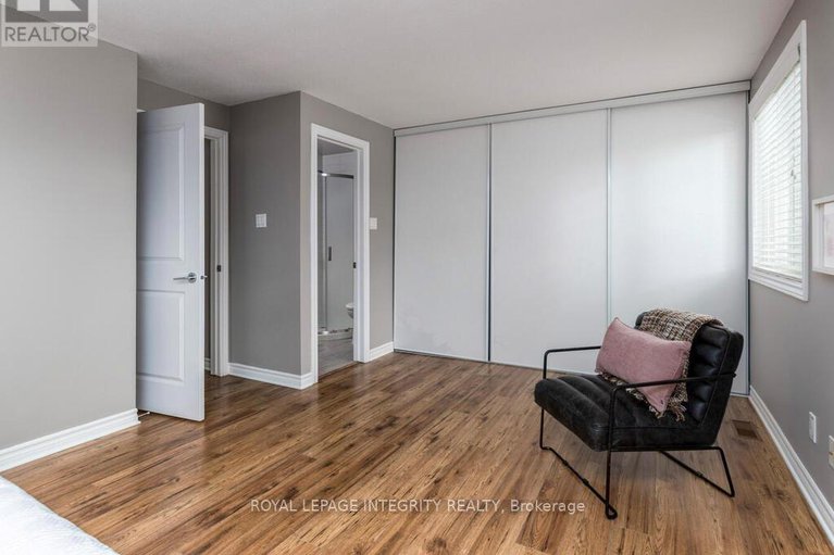 29282826/14-146-valley-stream-drive/leslie-park/ottawa/ontario/K2H9C6_22