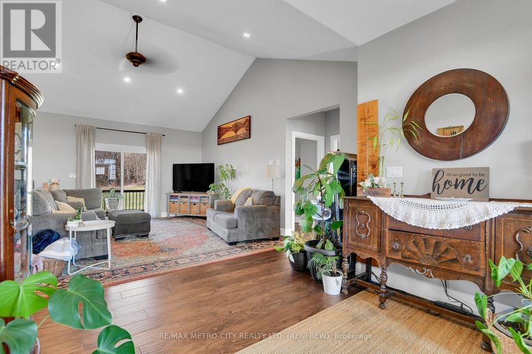 29634627/782-bruce-street/horton-twp/horton/ontario/K7V3Z4_5