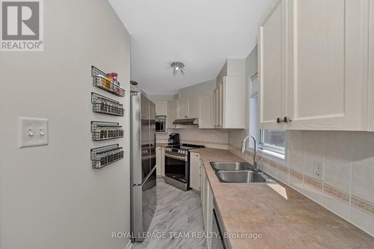 28509478/6-85-cresthaven-drive/barrhaven-east/ottawa/ontario/K2G6T9_13
