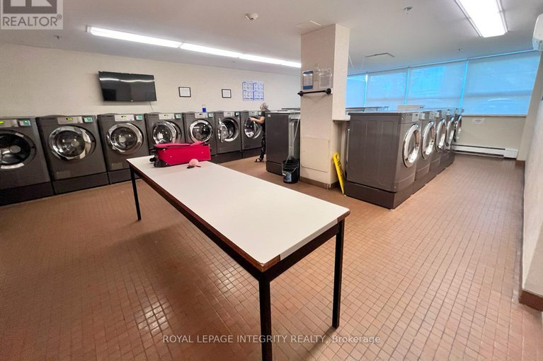 29173938/1008-555-brittany-drive/viscount-alexander-park/ottawa/ontario/K1K4C5_39