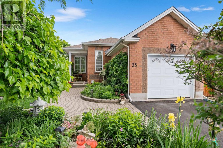 28475443/25-trump-avenue/central-park/ottawa/ontario/K2C4A7_1