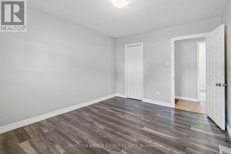 28960799/27-sarah-street/augusta-twp/augusta/ontario/K0E1P0_27