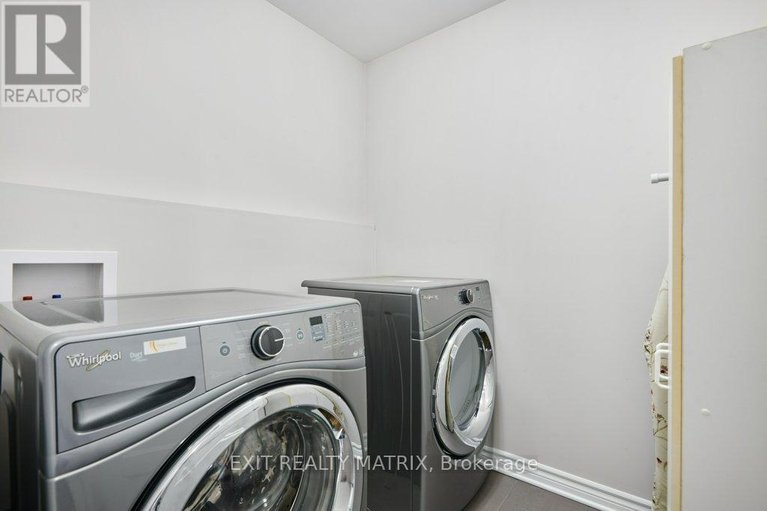 29484589/106-cobblestone-drive/village-of-russell/russell/ontario/K4R0B2_14