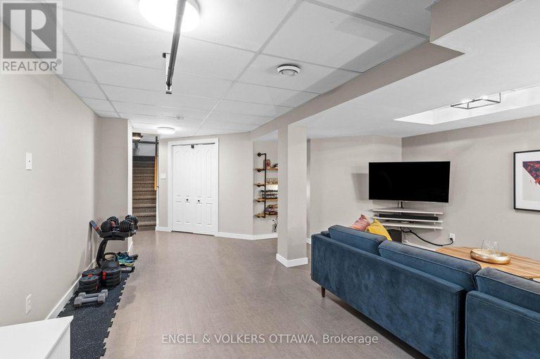 28507549/68-thornbury-crescent/centrepointe/ottawa/ontario/K2G6C4_36