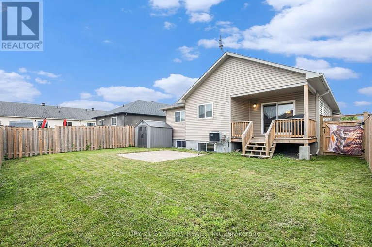 29621618/457-honeyborne-street/mississippi-mills-ramsay-twp/mississippi-mills/ontario/K0A1A0_28