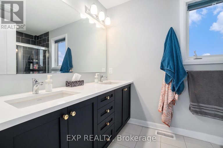 28320547/796-cappamore-drive/half-moon-bay/ottawa/ontario/K2J6V6_19