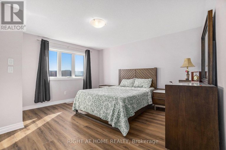 29007749/116-yellowcress-way/avalon-west/ottawa/ontario/K4A1C2_17