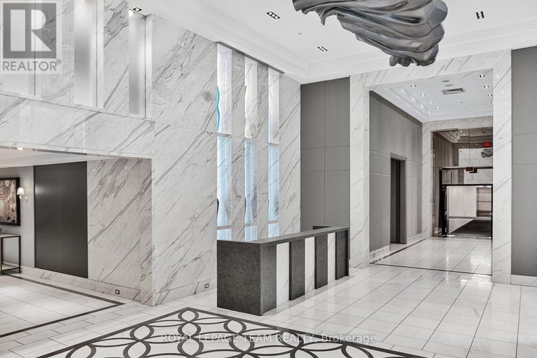 29380888/1111-111-champagne-avenue-s/west-centre-town/ottawa/ontario/K1S5V3_18