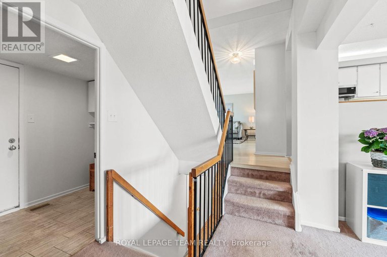 29124358/92-burnetts-grove-circle/pheasant-run/ottawa/ontario/K2J1N7_22