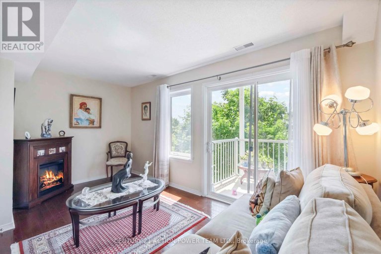 28525896/12-4037-canyon-walk-drive/riverside-southgloucester-glen/ottawa/ontario/K1V0Z4_14