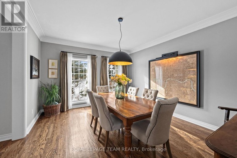 29403241/5557-pettapiece-crescent/manotick-village-manotick-estates/ottawa/ontario/K4M1C5_21